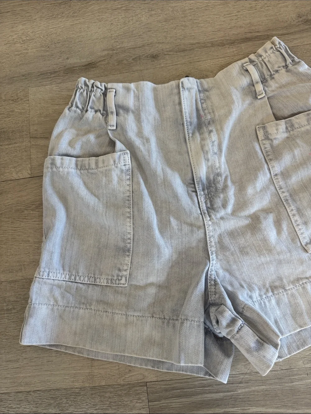 Anthropologie Pilcro Ultra High Rise Acid Wash Denim Shorts 26 Slim Boyfriend - Picture 2 of 12
